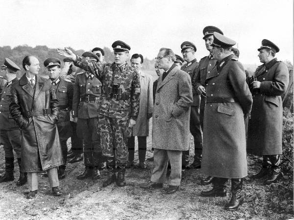 Bild Y 10-0765-87
